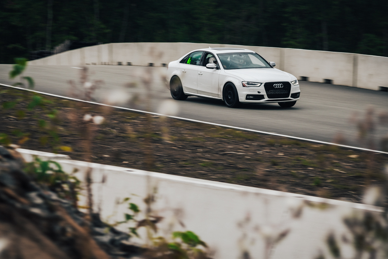 Illustration for article titled This is what a track-day at Palmer looks like // 4K video & photos